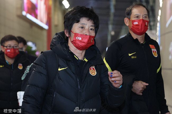 公交车被脱了内裤进入